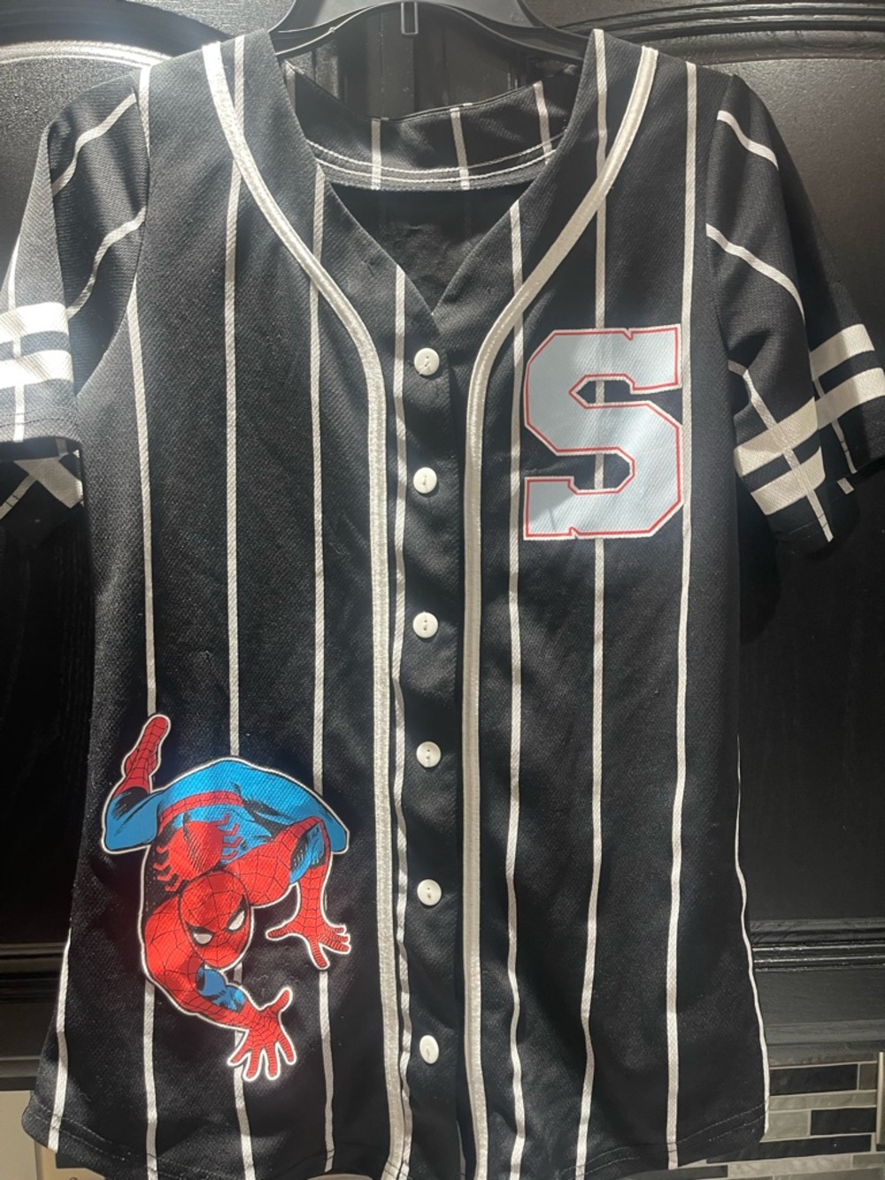 Marvel Spider-Man Button Down Baseball Jersey OSFM In Excellent Condition - Picture 2 of 6